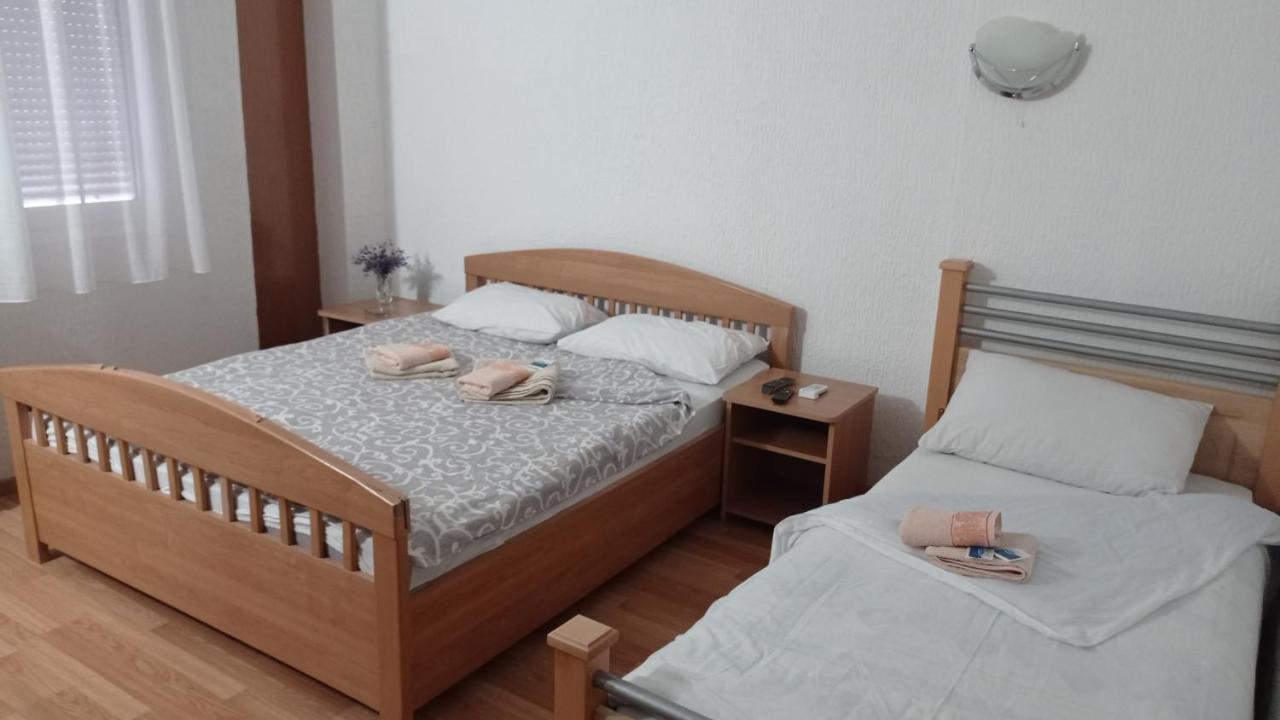 Hotel Konaciste Trstenik Eksteriør billede