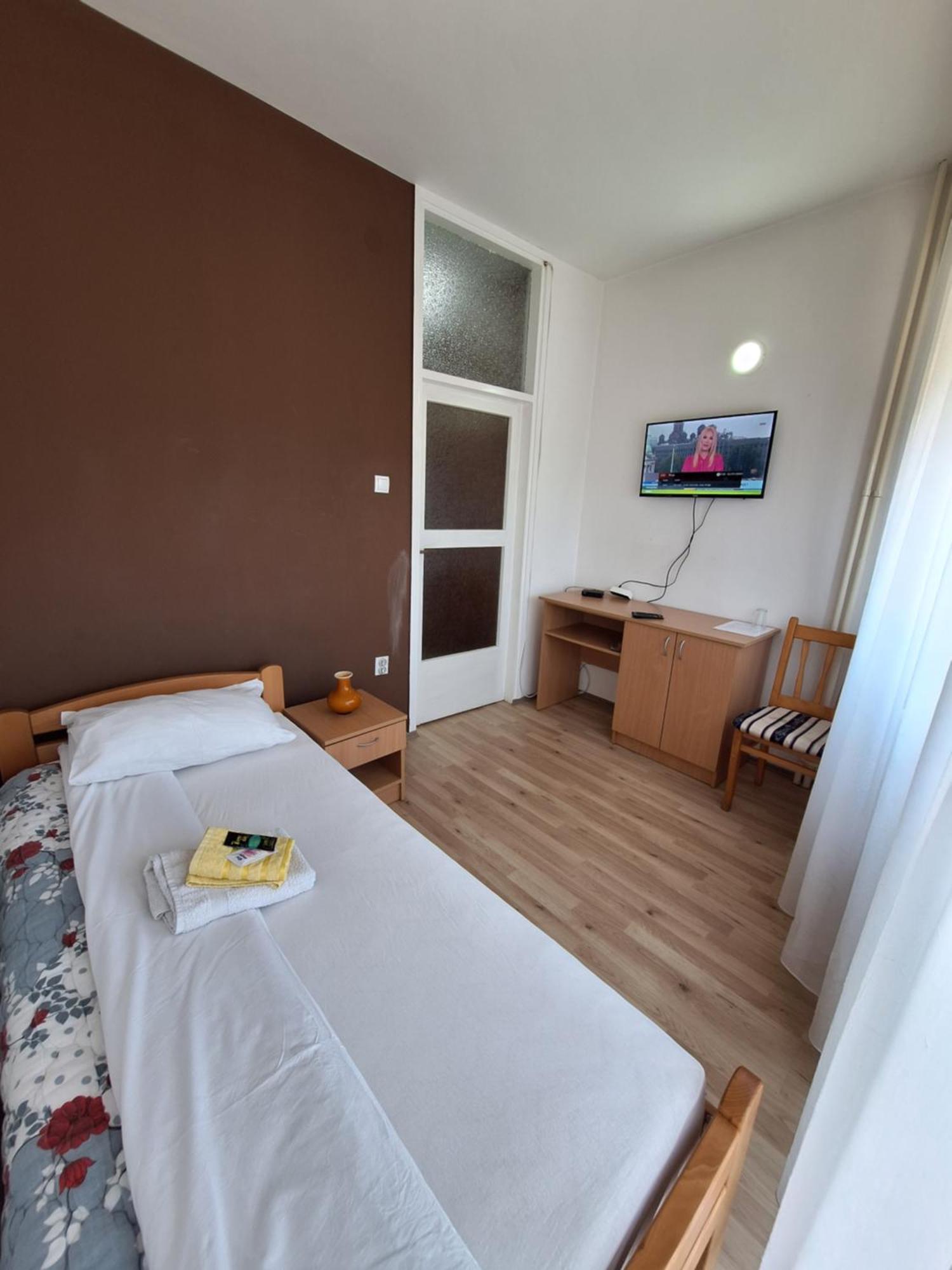 Hotel Konaciste Trstenik Eksteriør billede