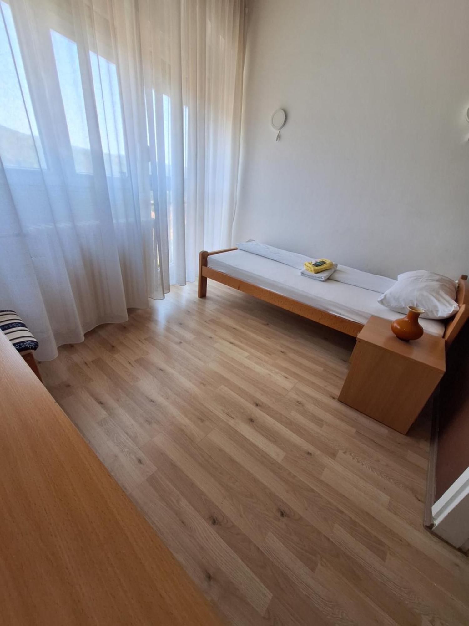 Hotel Konaciste Trstenik Eksteriør billede